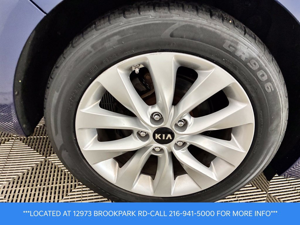 Used 2018 Kia Optima LX w/ 17" Alloy Wheels Package FWD image 26