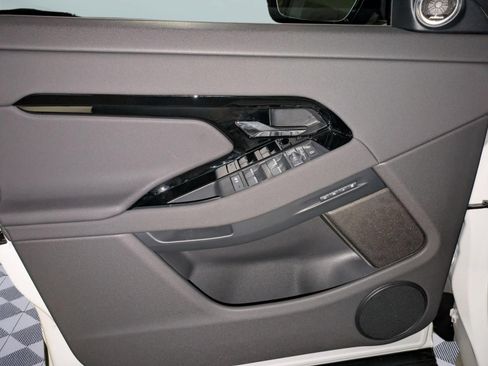 New 2026 Land Rover Range Rover Evoque S AWD/4WD image 11