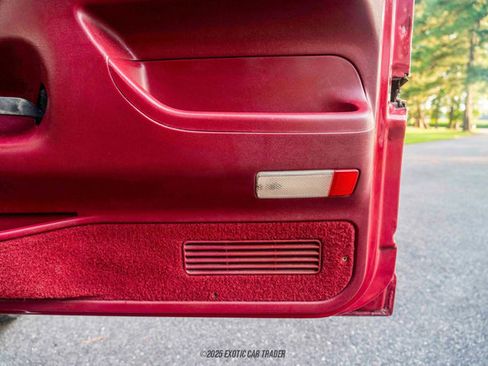 Used 1995 Ford Bronco XLT image 36