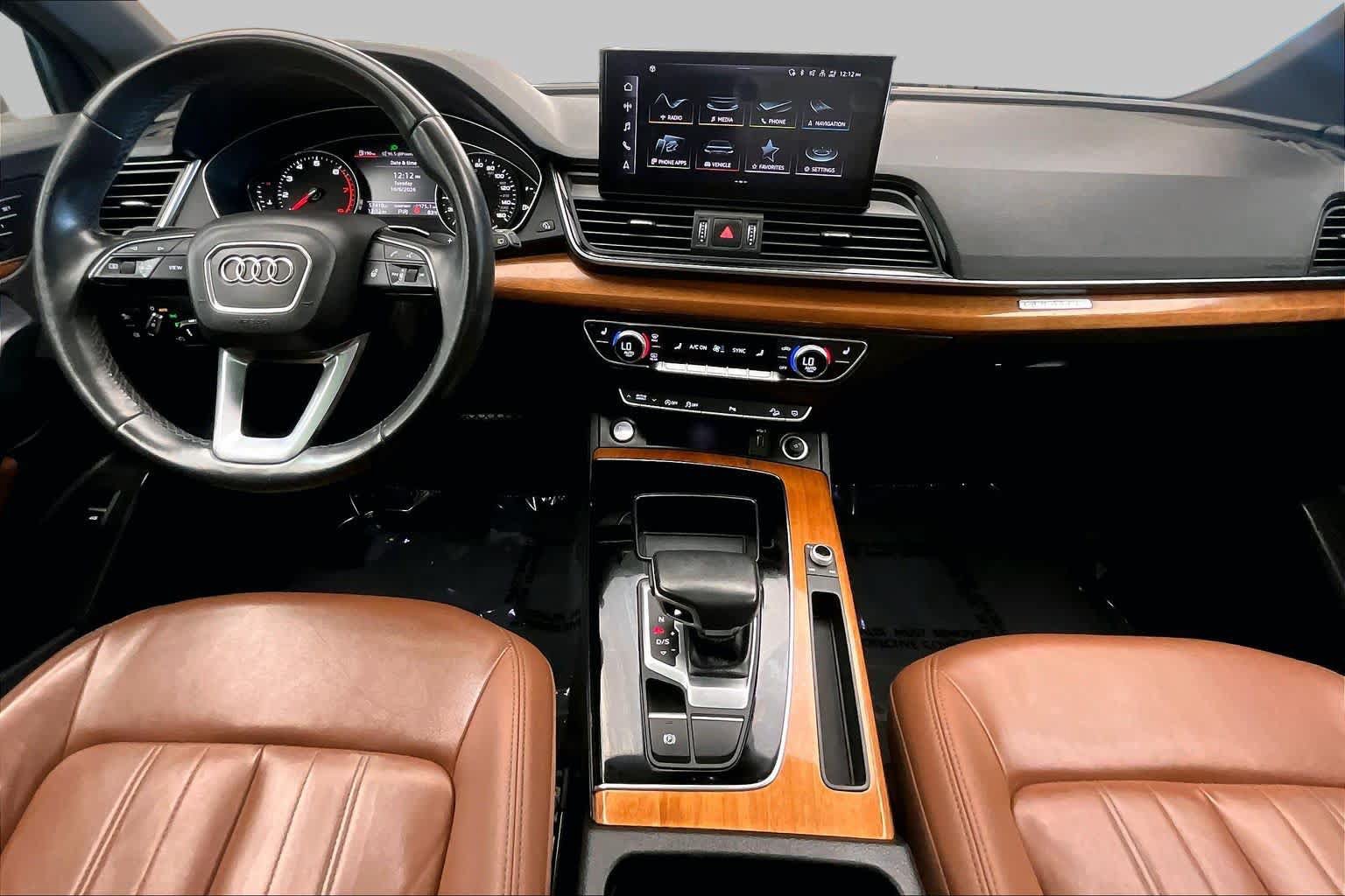 Used 2021 Audi Q5 2.0T Premium w/ Convenience Package AWD/4WD image 16
