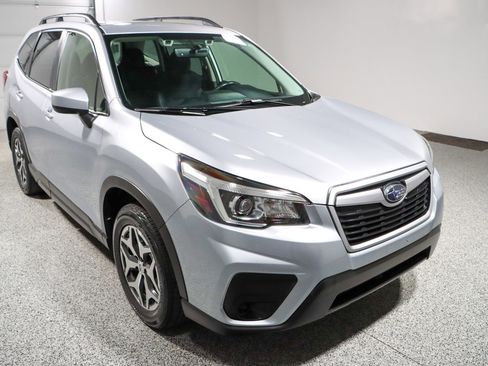 Used 2020 Subaru Forester Premium image 5