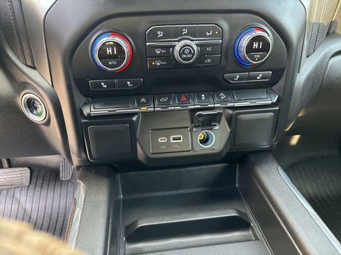 Used 2022 Chevrolet Silverado 1500 RST image 22