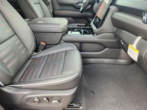 New 2026 GMC Yukon AT4 Ultimate image 10