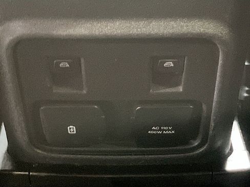 Used 2021 Ford Bronco Wildtrak image 25