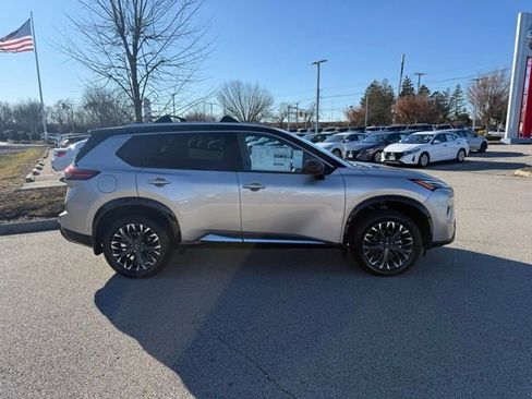 New 2026 Nissan Rogue Platinum w/ Platinum Premium Package image 4