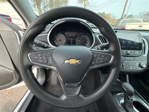 Used 2023 Chevrolet Malibu LT image 21