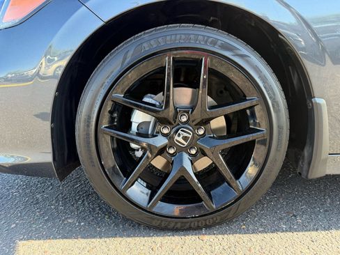 Used 2025 Honda Civic Sport image 11