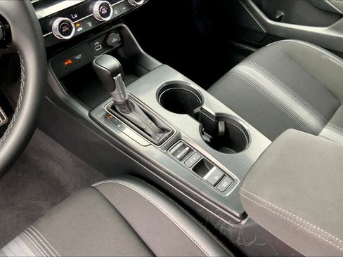 Used 2023 Honda Civic Sport image 16