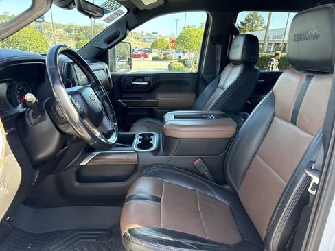 Used 2020 Chevrolet Silverado 3500 High Country w/ Z71 Off-Road Package image 9