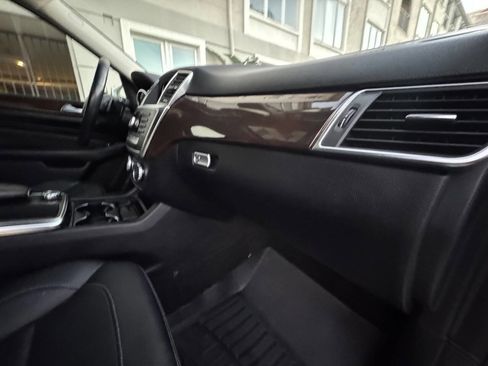 Used 2015 Mercedes-Benz ML 350 4MATIC w/ Premium 1 Package image 25