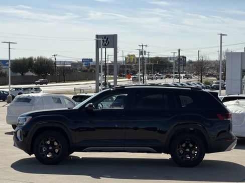 New 2026 Volkswagen Atlas Peak Edition AWD/4WD image 8
