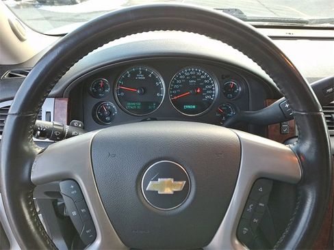 Used 2014 Chevrolet Suburban LT w/ All-Star Edition image 19