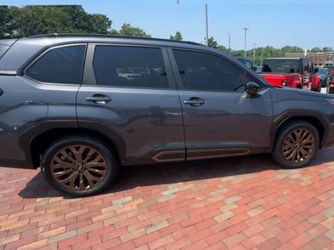 Used 2025 Subaru Forester Sport AWD/4WD image 3