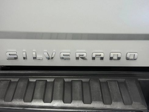 Used 2016 Chevrolet Silverado 1500 W/T w/ WT Convenience Package AWD/4WD image 12