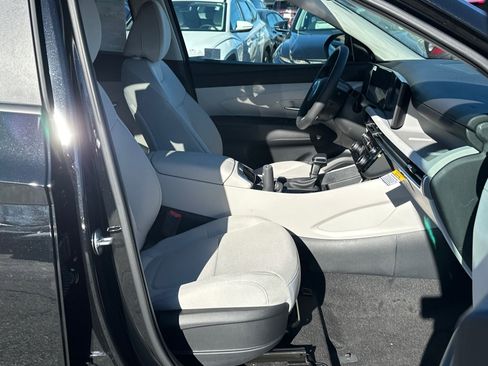 New 2025 Hyundai Tucson SEL image 12