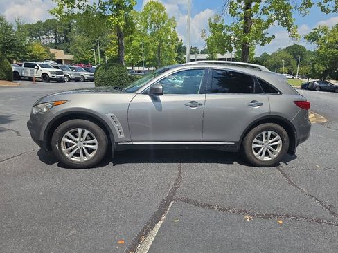 Used 2010 INFINITI FX35 AWD w/ Navigation Pkg image 2