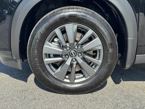 Certified 2024 Nissan Pathfinder S FWD image 9