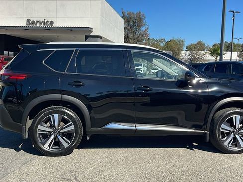 Used 2021 Nissan Rogue SL w/ Premium Package image 6