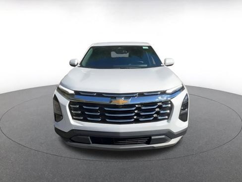 Used 2025 Chevrolet Equinox LT image 4