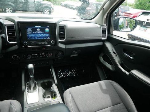 Certified 2023 Nissan Frontier SV w/ Technology Package AWD/4WD image 14