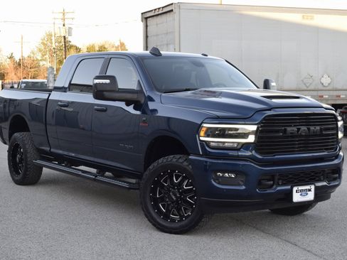 Used 2024 RAM 2500 Laramie w/ Night Edition image 7