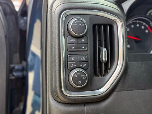 Used 2020 Chevrolet Silverado 1500 RST image 23