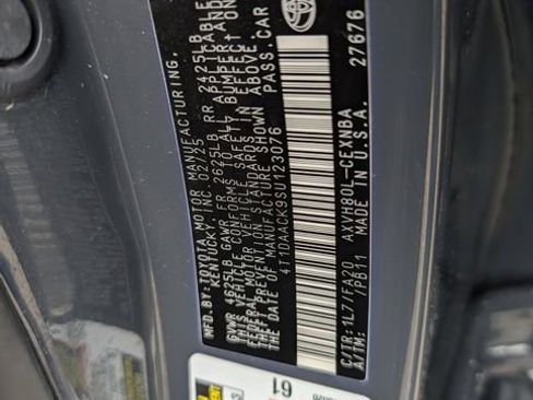 Used 2025 Toyota Camry LE image 35