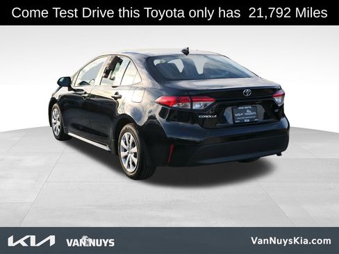 Used 2025 Toyota Corolla LE image 6