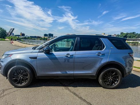 Used 2019 Land Rover Discovery Sport HSE AWD/4WD image 4