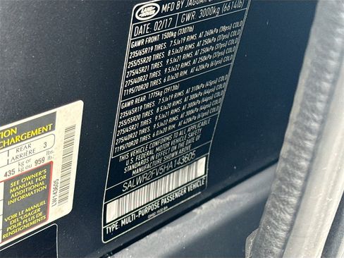 Used 2017 Land Rover Range Rover Sport HSE image 33