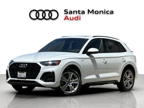 Used 2025 Audi Q5 2.0T Premium w/ Convenience Plus Package AWD/4WD image 1