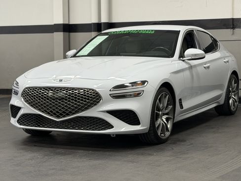 Used 2022 Genesis G70 3.3T image 7