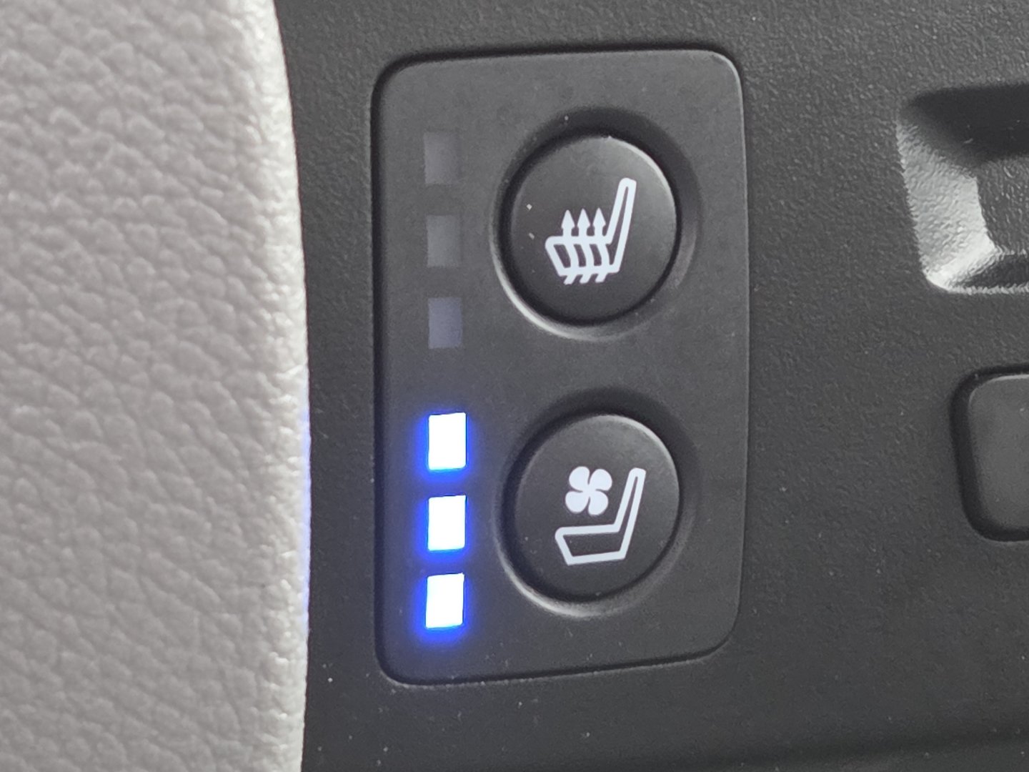 Used 2020 Honda Pilot Elite image 6