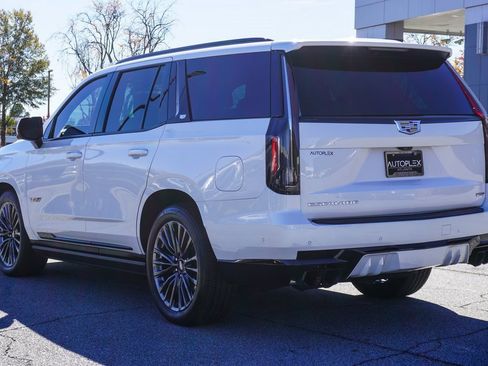 Used 2023 Cadillac Escalade V image 35