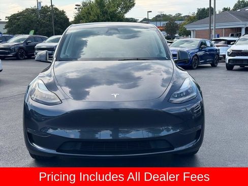 Used 2024 Tesla Model Y 2WD image 8