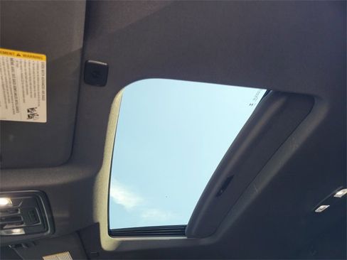 Certified 2025 GMC Sierra 1500 AT4 w/ AT4 Premium Package image 7