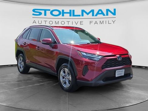 Used 2024 Toyota RAV4 XLE AWD/4WD image 3