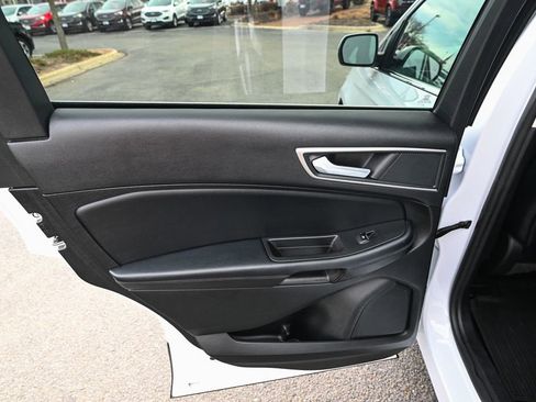 Used 2024 Ford Edge SEL w/ Convenience Package image 24