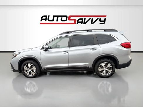 Used 2024 Subaru Ascent Premium w/ Convenience Package AWD/4WD image 4