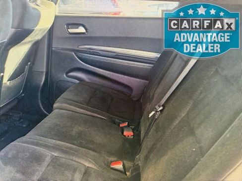 Used 2023 Dodge Durango SXT image 4