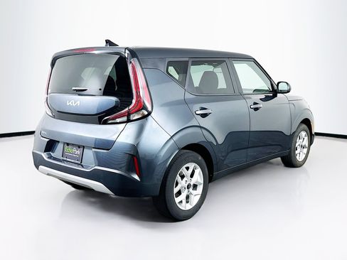 Used 2025 Kia Soul LX w/ LX Technology Package FWD image 9