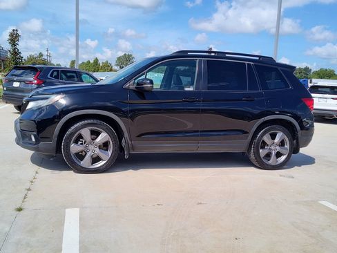 Certified 2019 Honda Passport Touring image 3