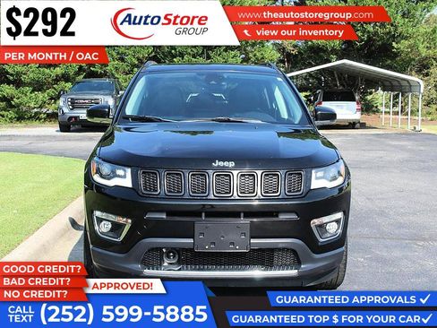 Used 2018 Jeep Compass Limited w/ Navigation Group AWD/4WD image 3