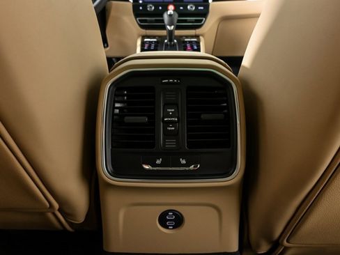 New 2025 Porsche Macan image 20