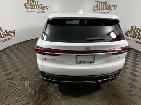 Used 2026 Buick Enclave Preferred AWD/4WD image 7