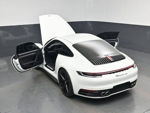 Used 2020 Porsche 911 Carrera 4S AWD/4WD image 30