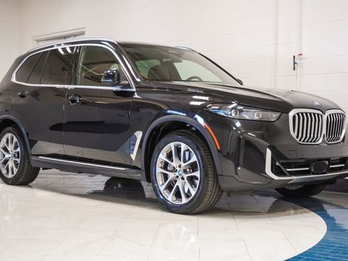 Used 2025 BMW X5 xDrive50e AWD/4WD image 5