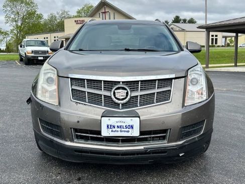 Used 2011 Cadillac SRX Luxury FWD image 2