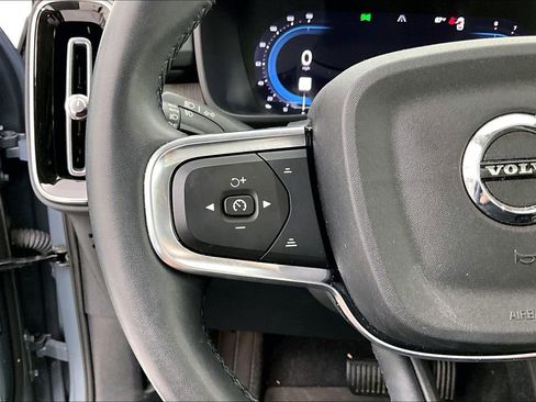Used 2023 Volvo XC40 B4 Plus w/ Driver Assist Package image 26