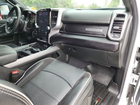 Used 2025 RAM 3500 Laramie image 12